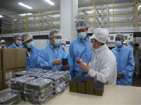 市委書記靳國衛、市委副書記、代市長王心宇到我司調研工作